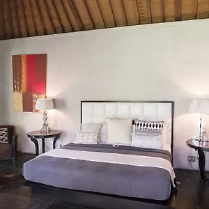 https://villa-valentine-bali.hotelsseminyak.net